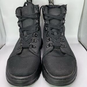 Dr. Martens Women's Combs W Black Combat Boot Size 7 / UK 5 (NJ004) GV09V